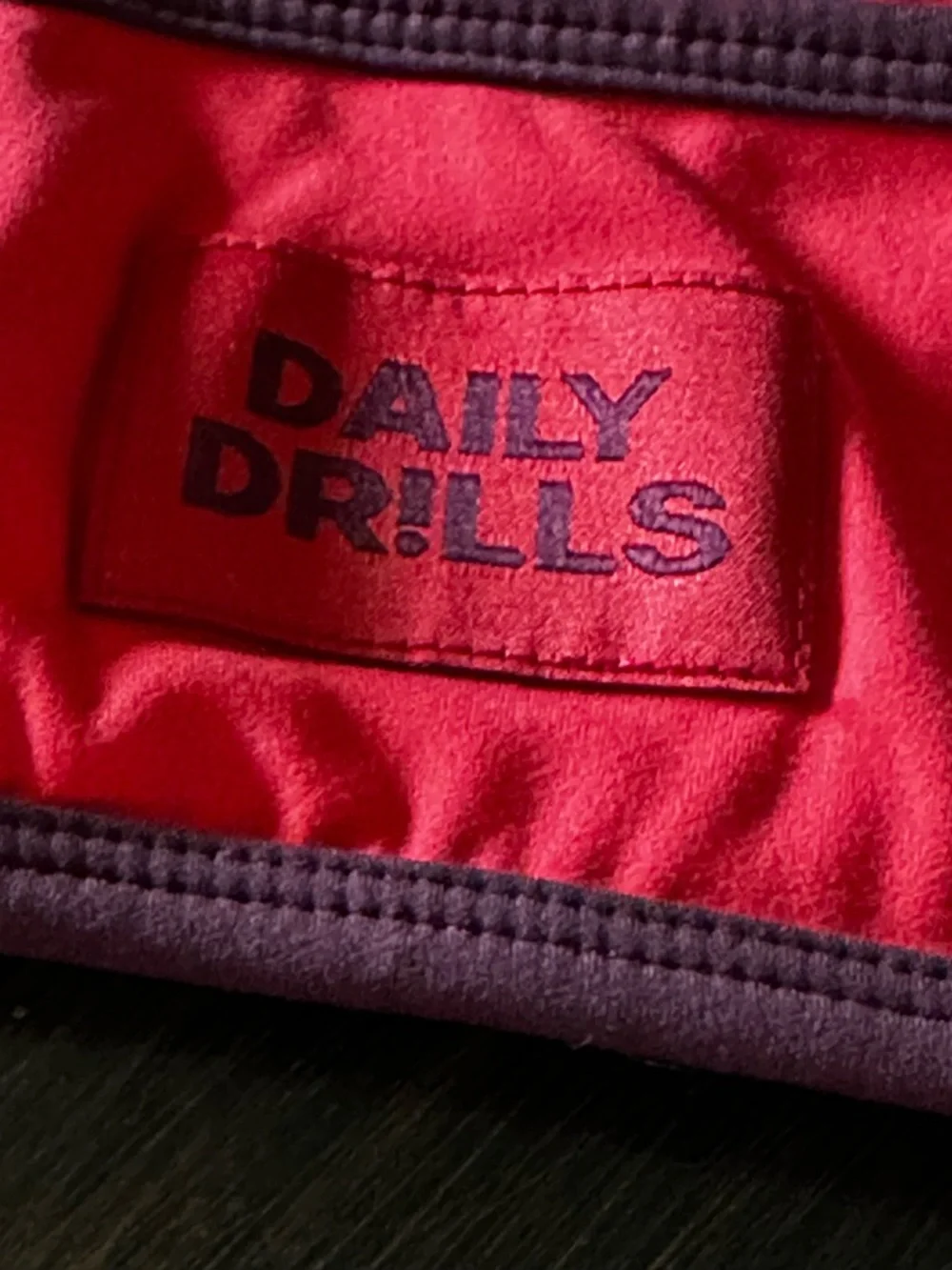 Daily Drills Go! Stretch Bra in heart & bodega with tonal patch